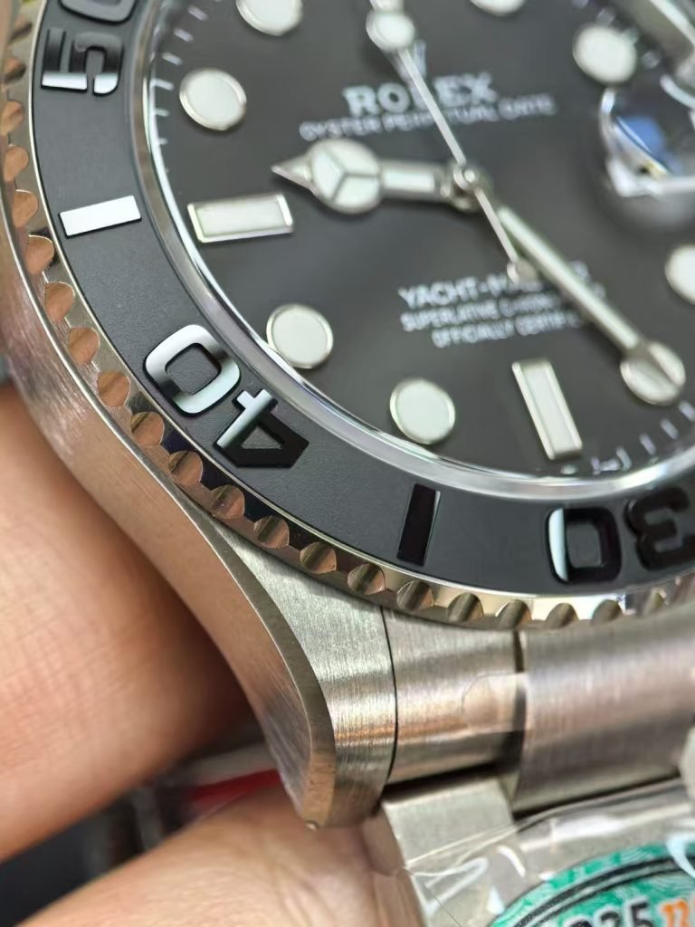 Rolex-YachtMaster-226627-Bezel-Markers-768x1024-1