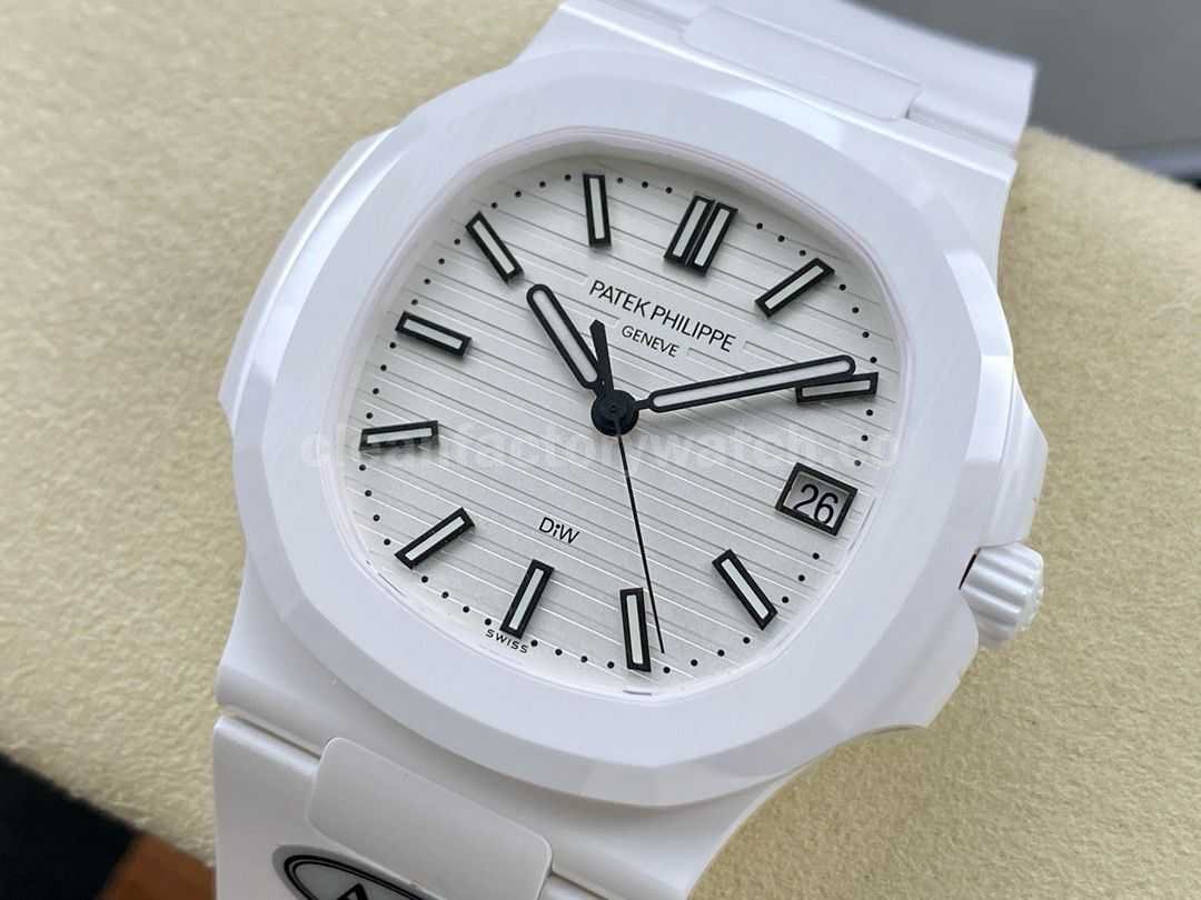 AMG Factory Customer Made Patek Philippe Nautilus PP5711 40mm Ceramics White Rubber Strap White Dial (1)
