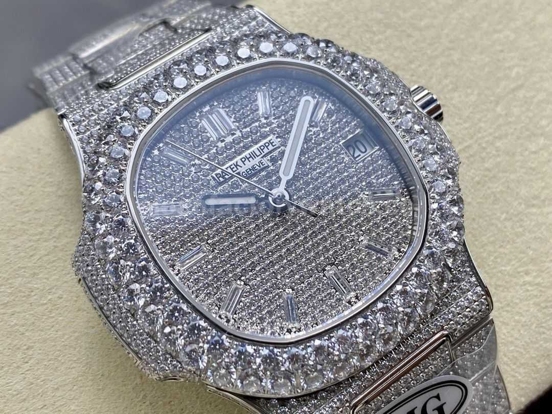 AMG Factory Patek Philippe Nautilus PP5711 40mm Diamond Bezel White GoldDiamond Baguette (6)