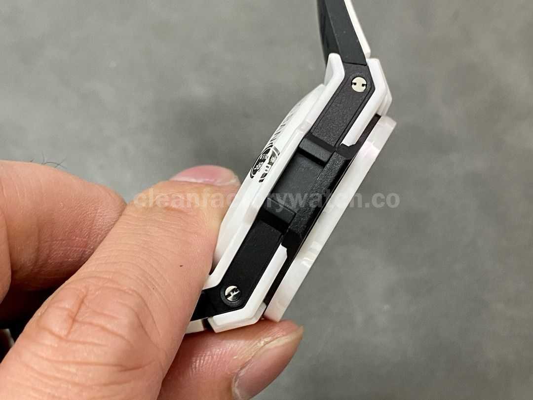 BBF Factory Hublot Big Bang Unico 42mm 441.HX.1171.RX White Ceramics White Rubber Strap Whi (6)