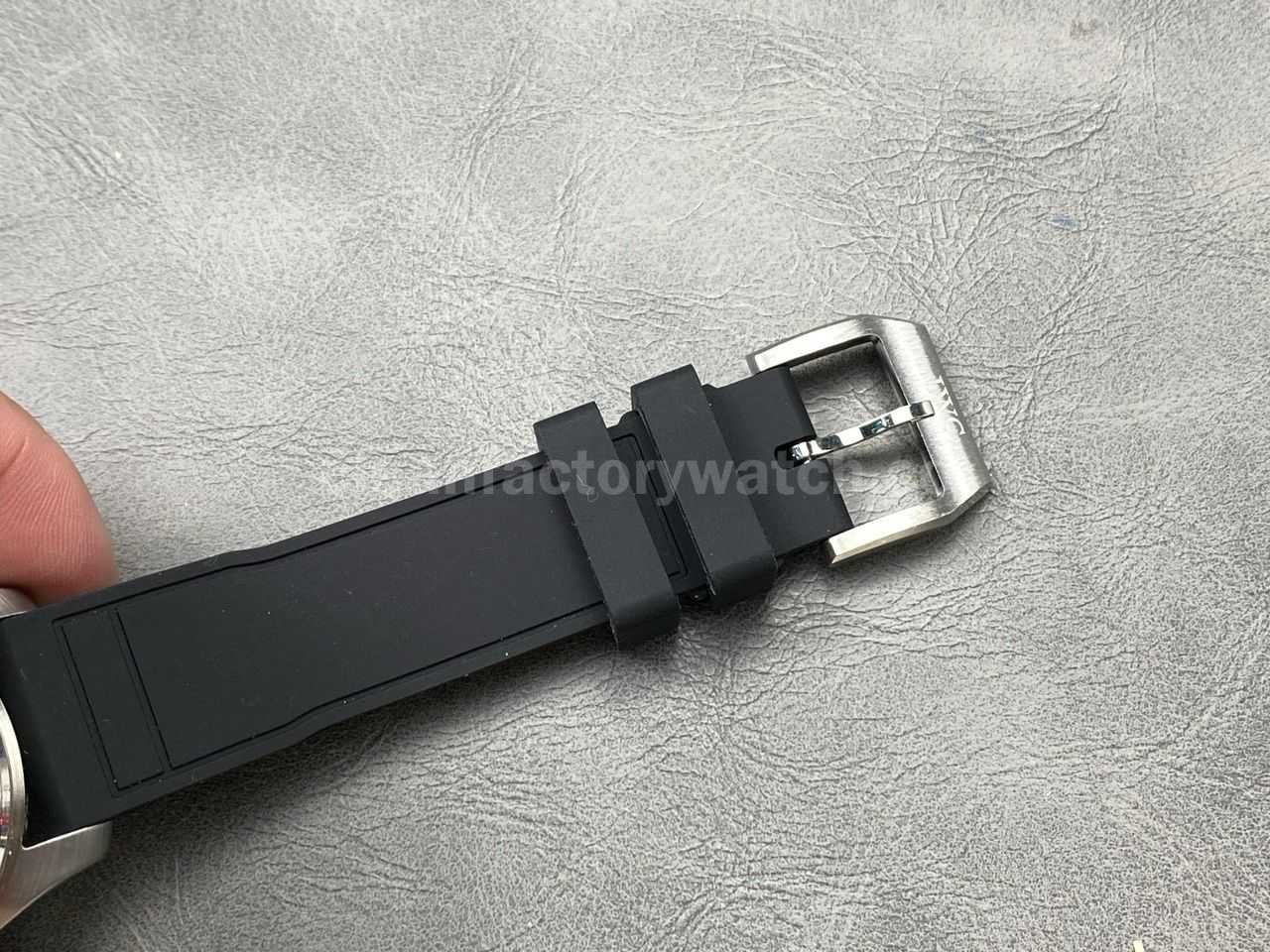 BLS Factory IWC Pilot Chronograph IW388103 41mm Steel Rubber Strap Arabic Numerals Green Dial (1)