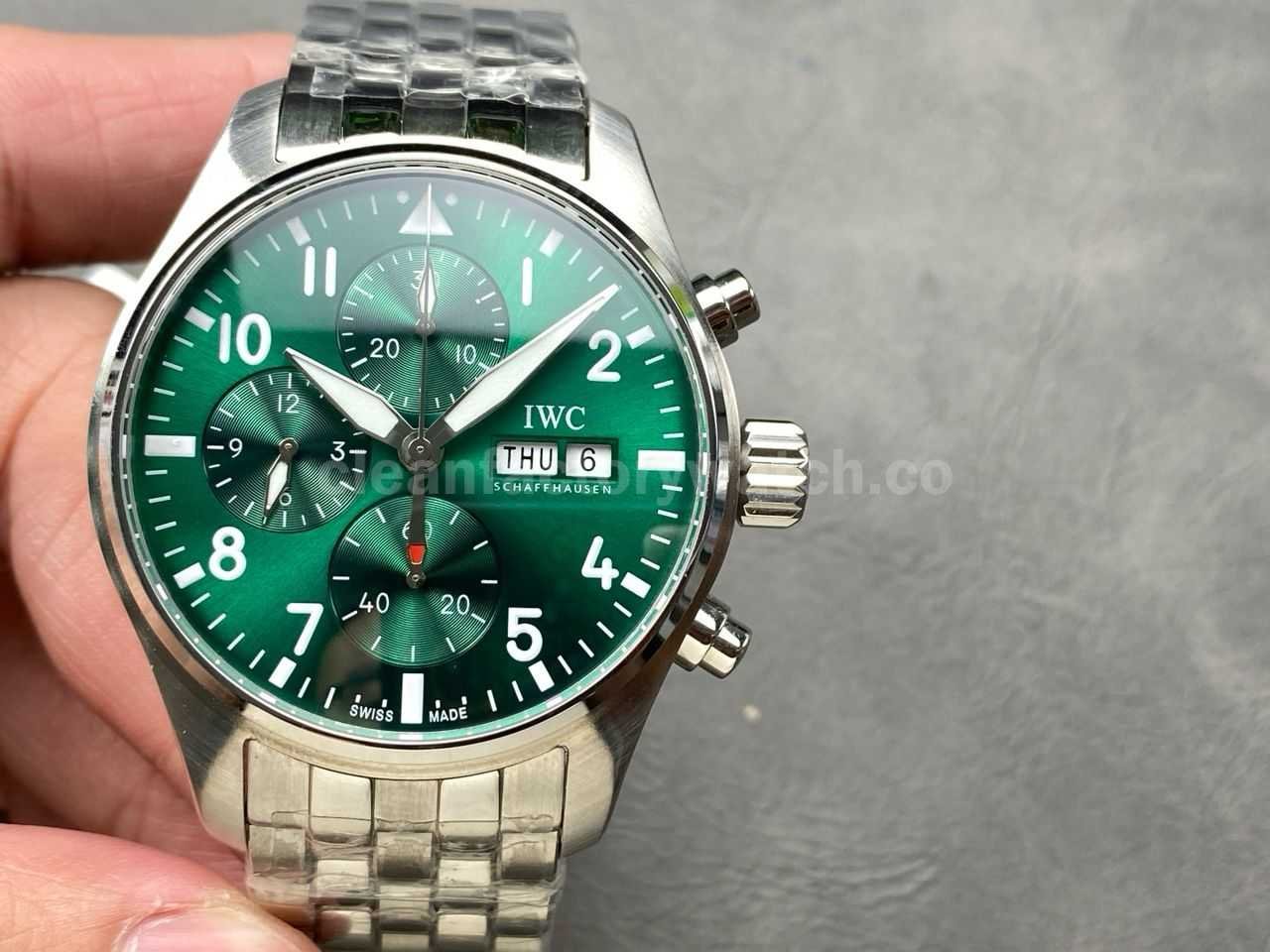 BLS Factory IWC Pilot Chronograph IW388104 41mm Full Steel Strap Arabic Numerals Green Dial (9)
