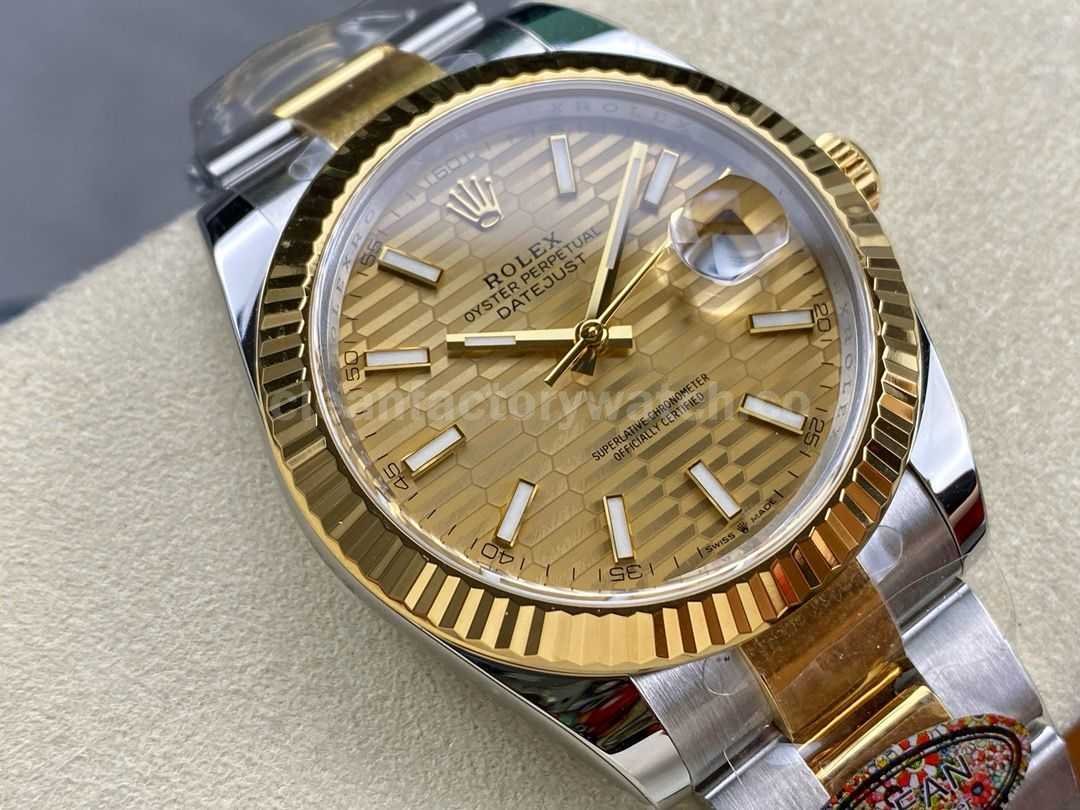 Clean Factory Rolex Datejust 126233 0040 (4)
