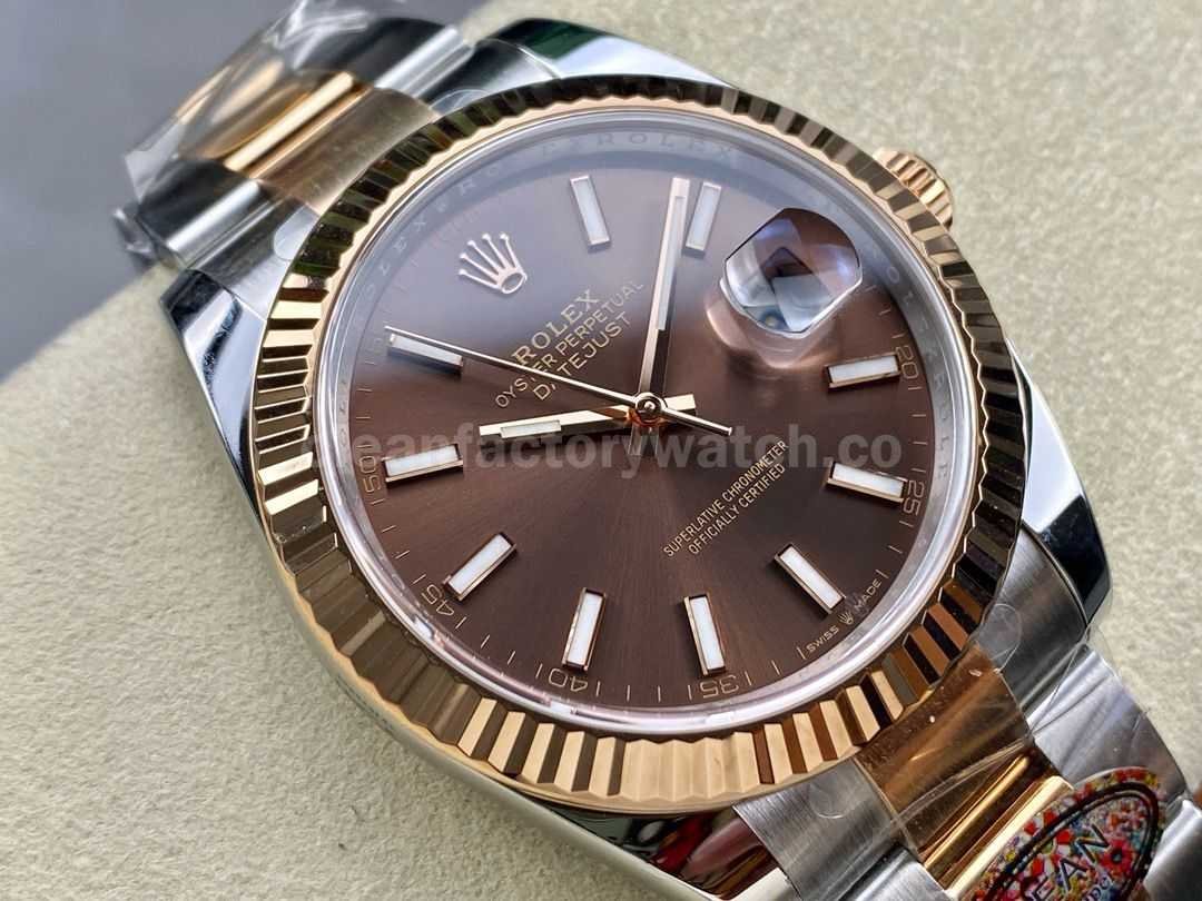 Clean Factory Rolex Datejust 126331 0001 (2)
