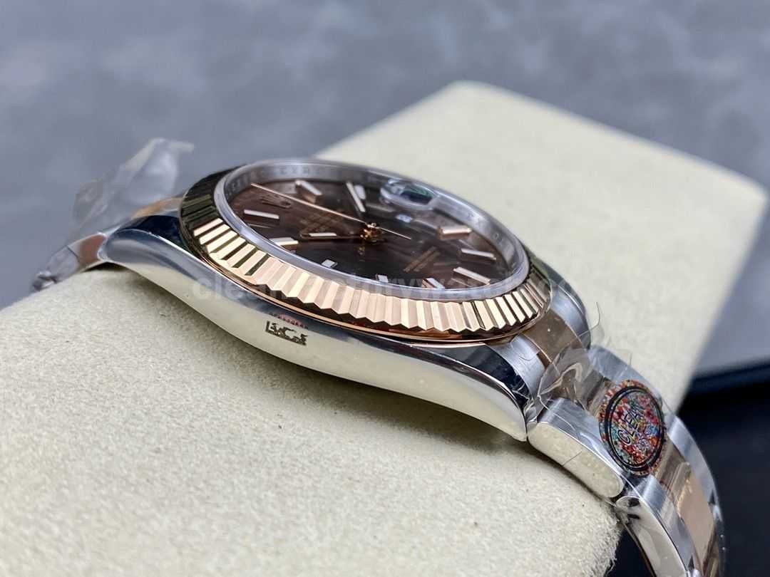 Clean Factory Rolex Datejust 126331 0001 (3)