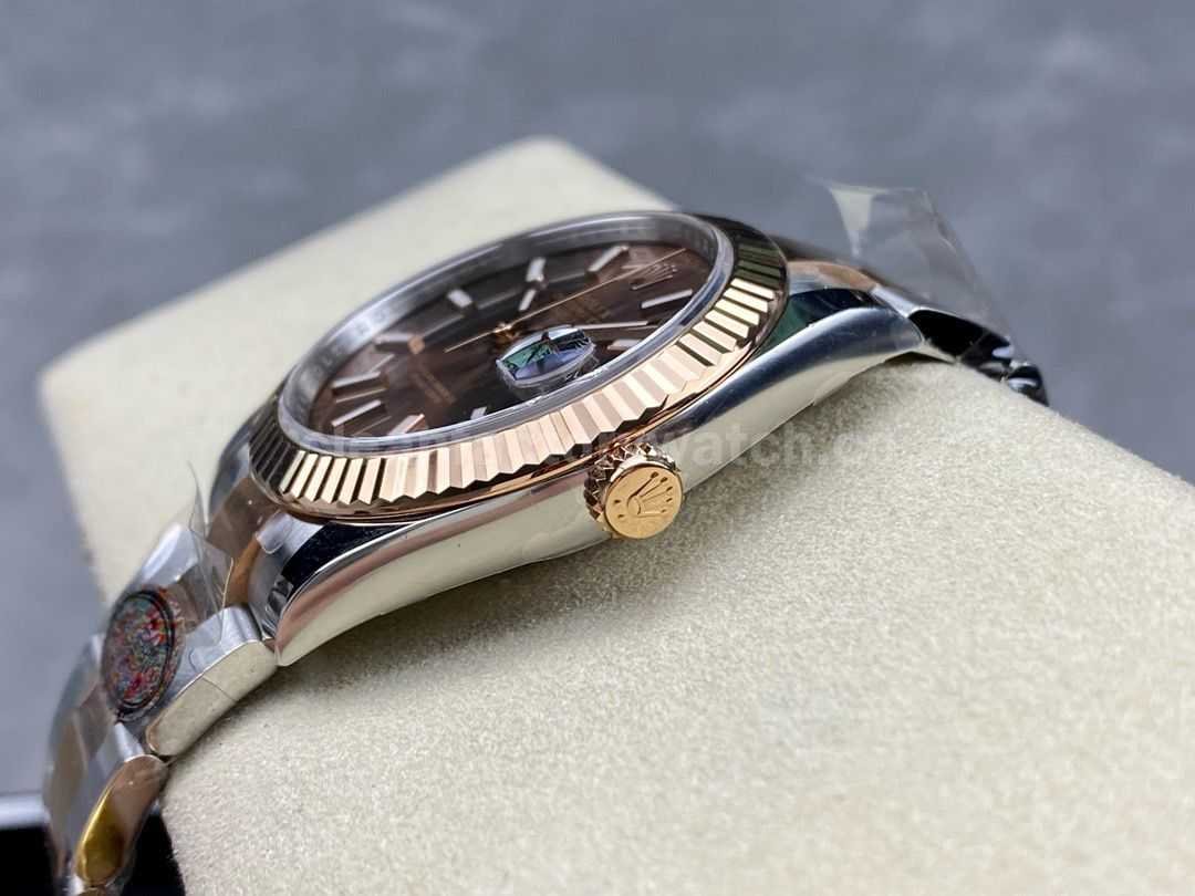 Clean Factory Rolex Datejust 126331 0001 (4)