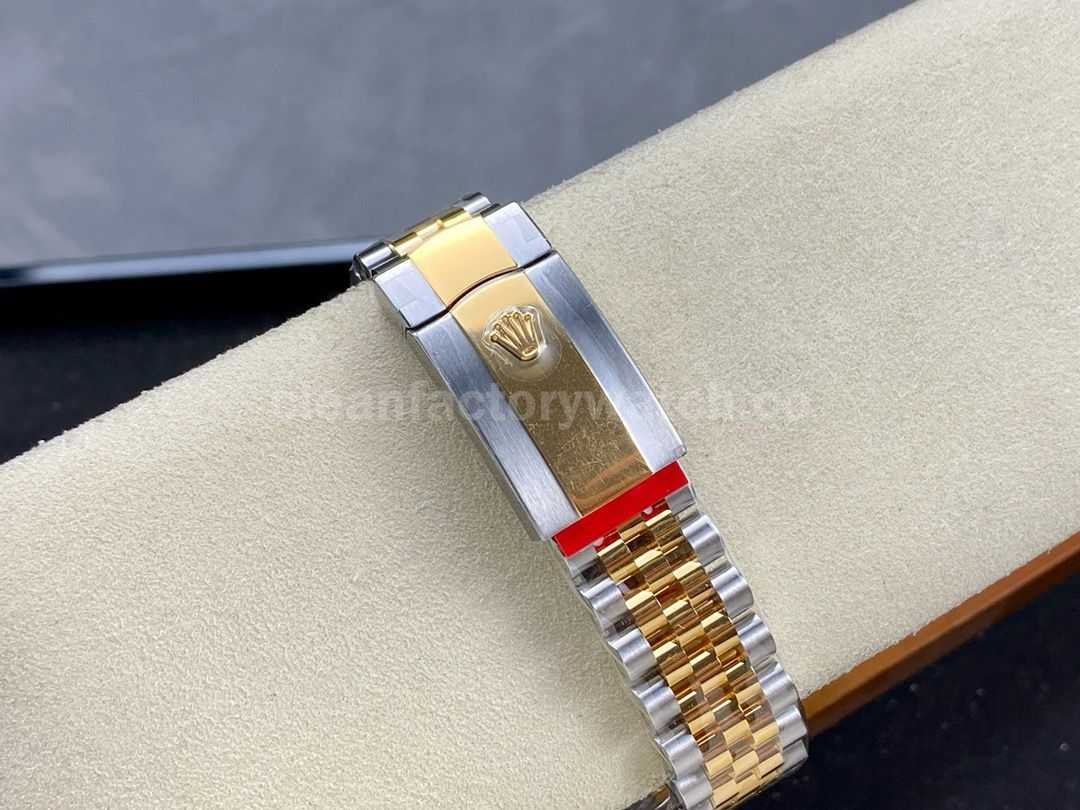 Clean Factory Rolex Datejust 126333 0010 (2)