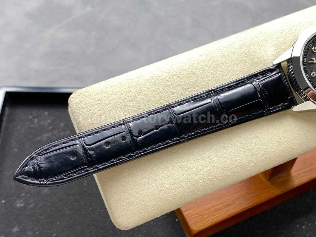 GR Factory Patek Philippe Calatrava 5226G 001 40mm White Gold Leather Strap Arabic Numerals Black (3)