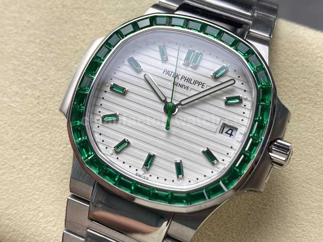 GR Factory Patek Philippe Emerald Nautilus 5711 113P 010 40.5mm Full Platinum White Dial (1)
