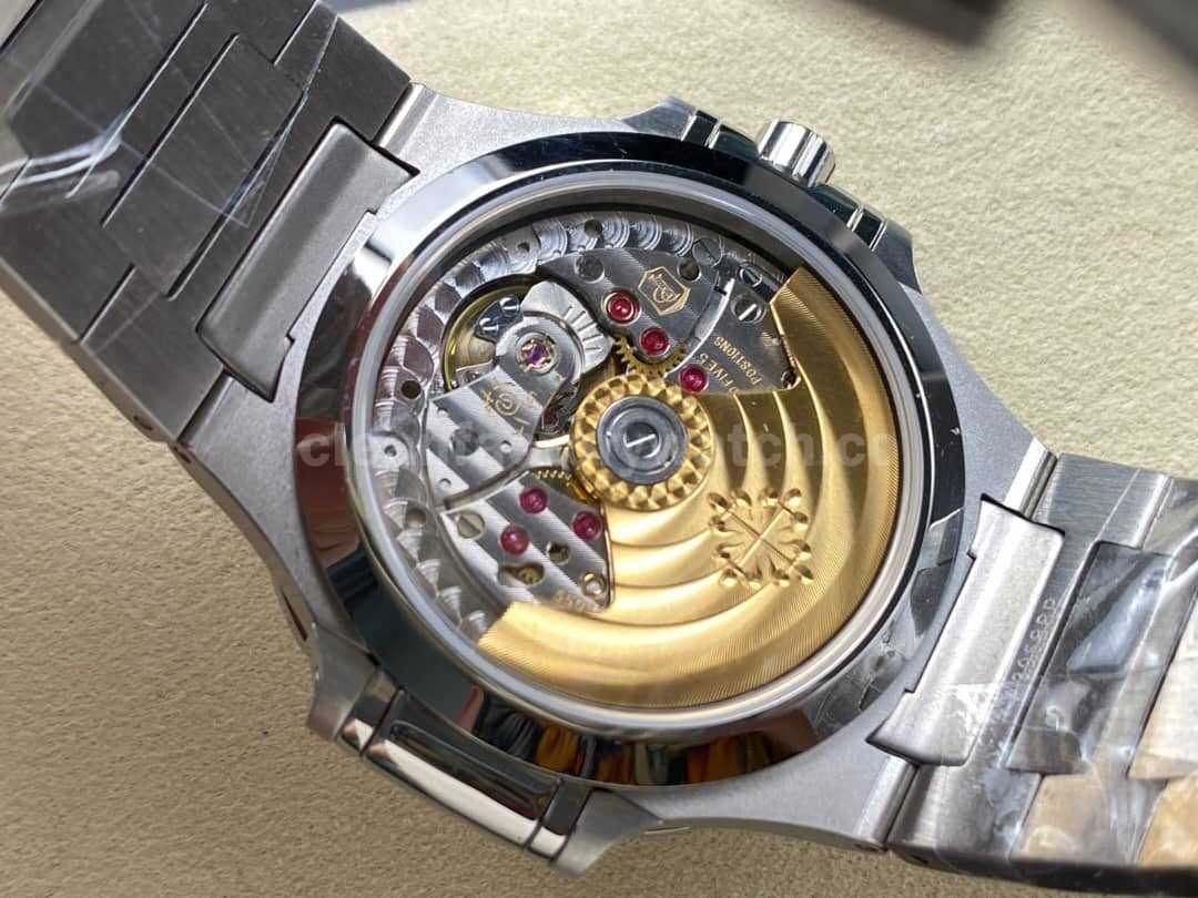 GR Factory Patek Philippe Emerald Nautilus 5711 113P 010 40.5mm Full Platinum White Dial (7)