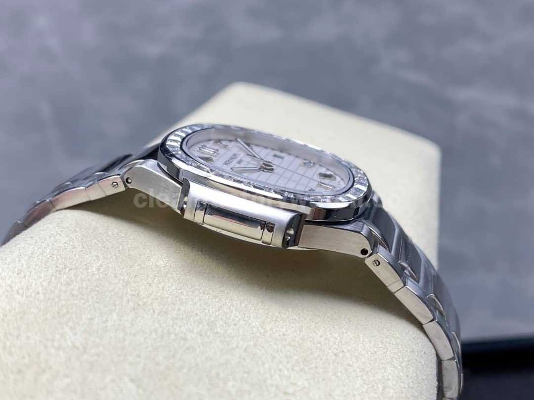 GR Factory Patek Philippe Emerald Nautilus 5711110P 010 35.2mm Full Platinum White Dial (9)