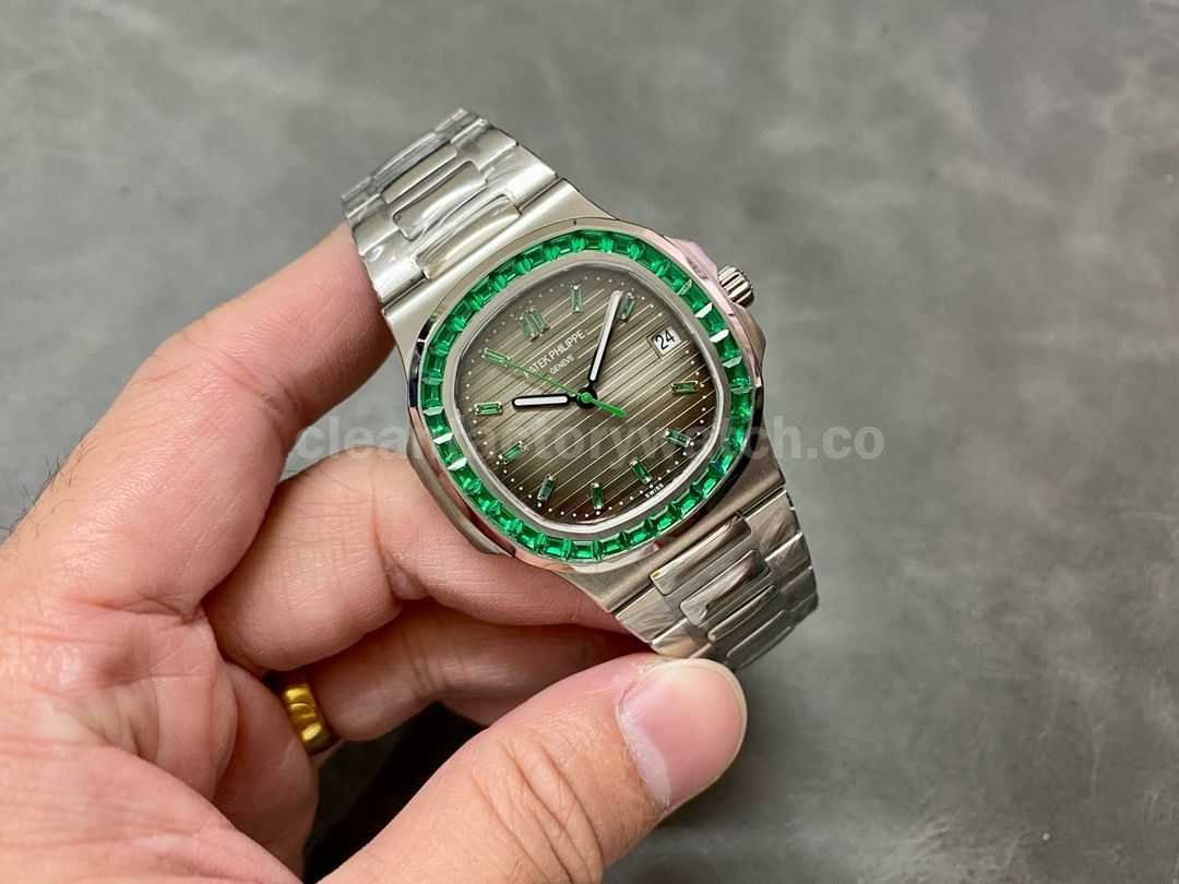 GR Factory Patek Philippe Emerald Nautilus 5711113P 001 40.5mm Full Platinum Black Dial (5)