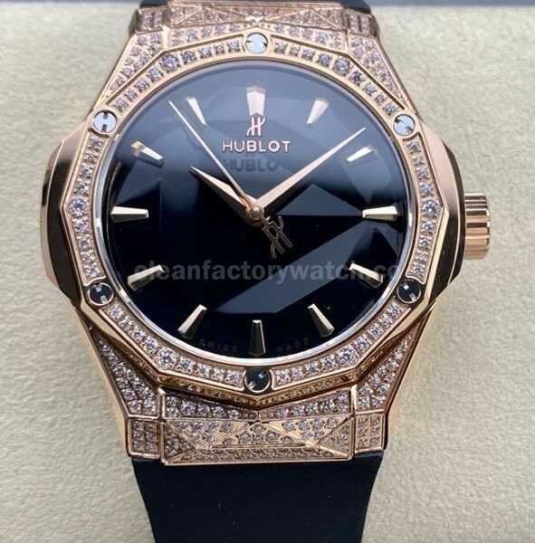 HB Factory Hublot Classic Fusion 550.OS.1800.RX.1604.ORL19 40mm Diamond Rose Gold Black Rubber Strap Black Dial