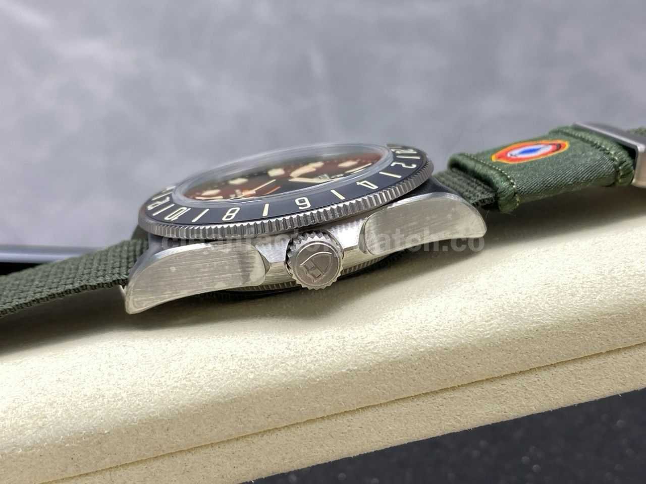 M+ Factory Tudor Pelagos FXD GMT M2542G247NU 0002 42mm Titanium Green Textile Strap Black Dial (8)