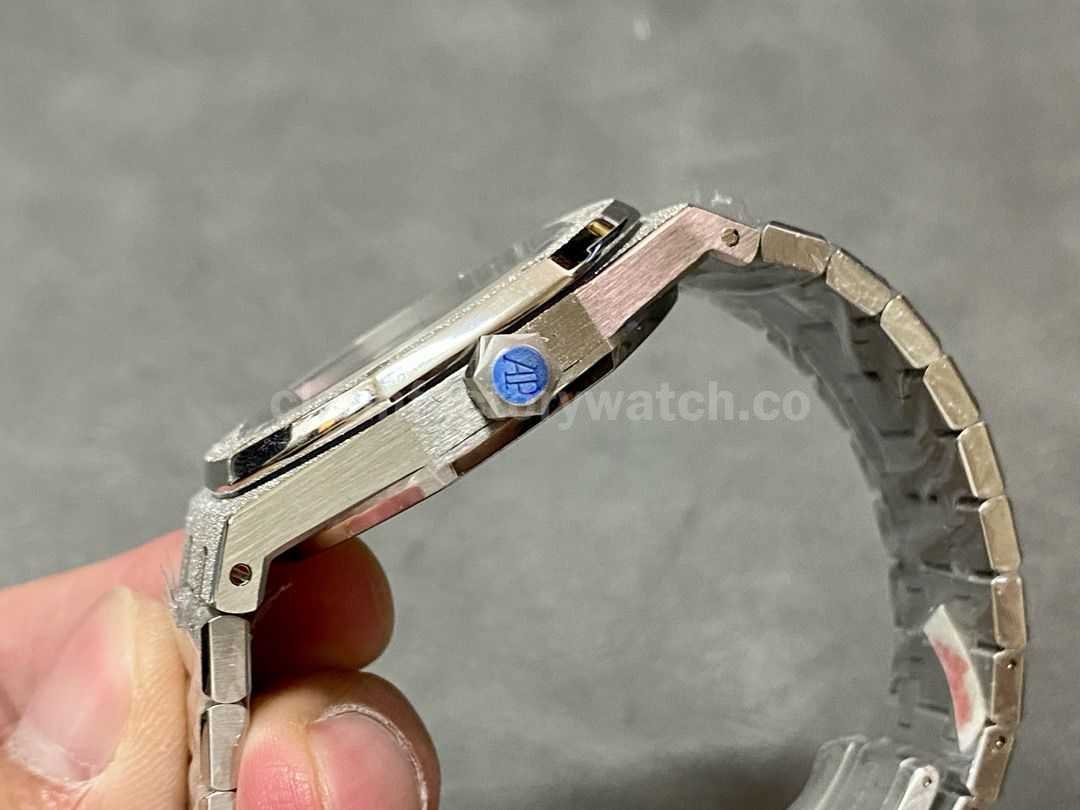 OMF Factory Frosted Audemars Piguet Royal Oak 15500ST.OO.1220ST.03 41mm Full Frosted Steel Silv (1)