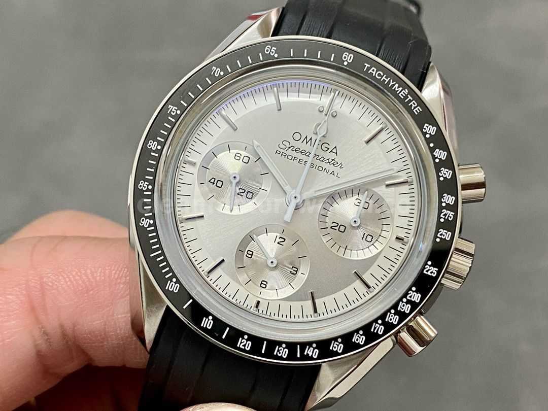 RM Factory Omega Speedmaster Professional Moonwatch 310.63.42.50.02.001 Steel Rubber Strap Silver Dial (6)