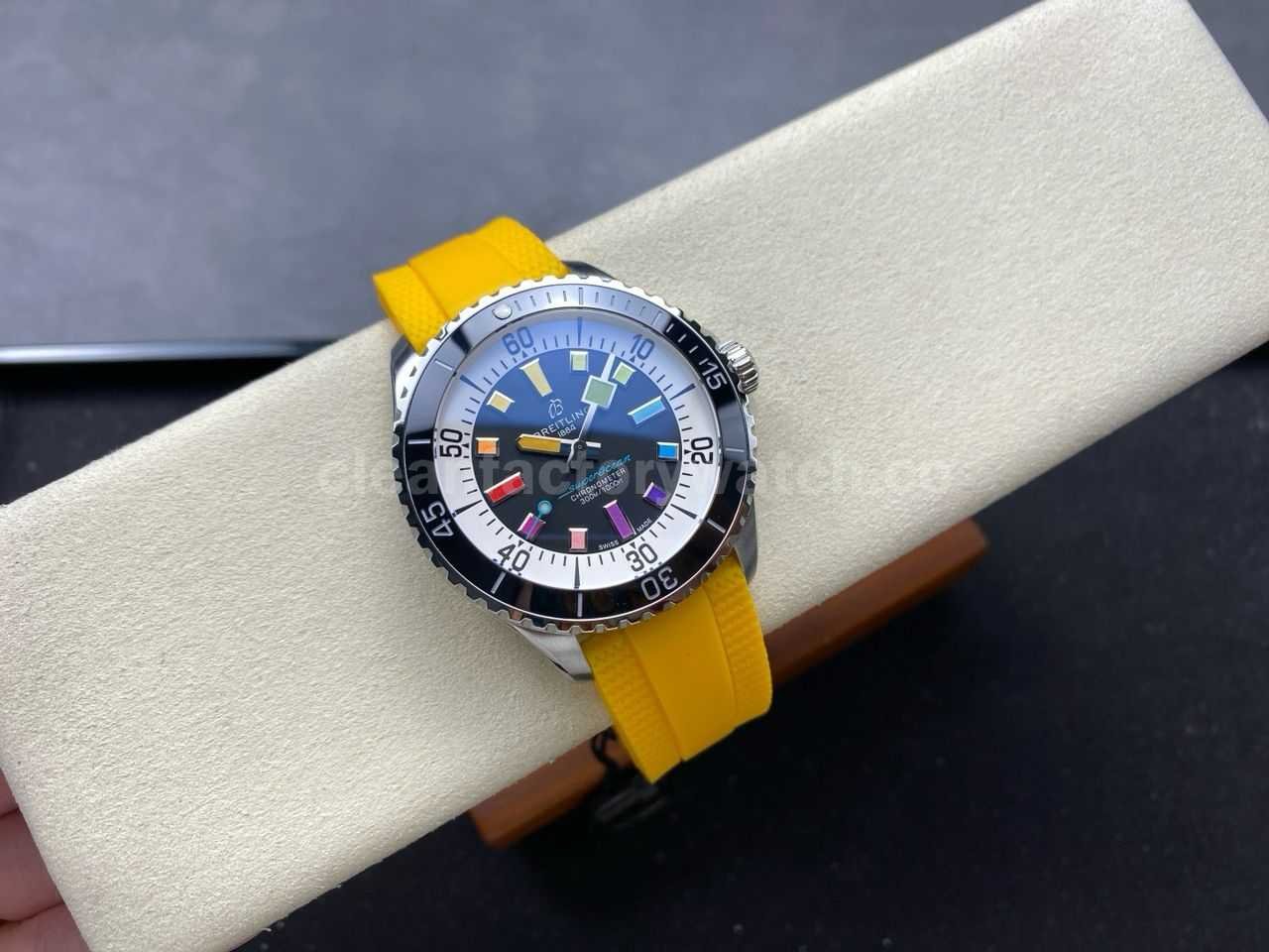 TF Factory Breitling Superocean A17375211B2S4 44mm Steel Rubber Strap Rainbow Nails Black Dial (4)