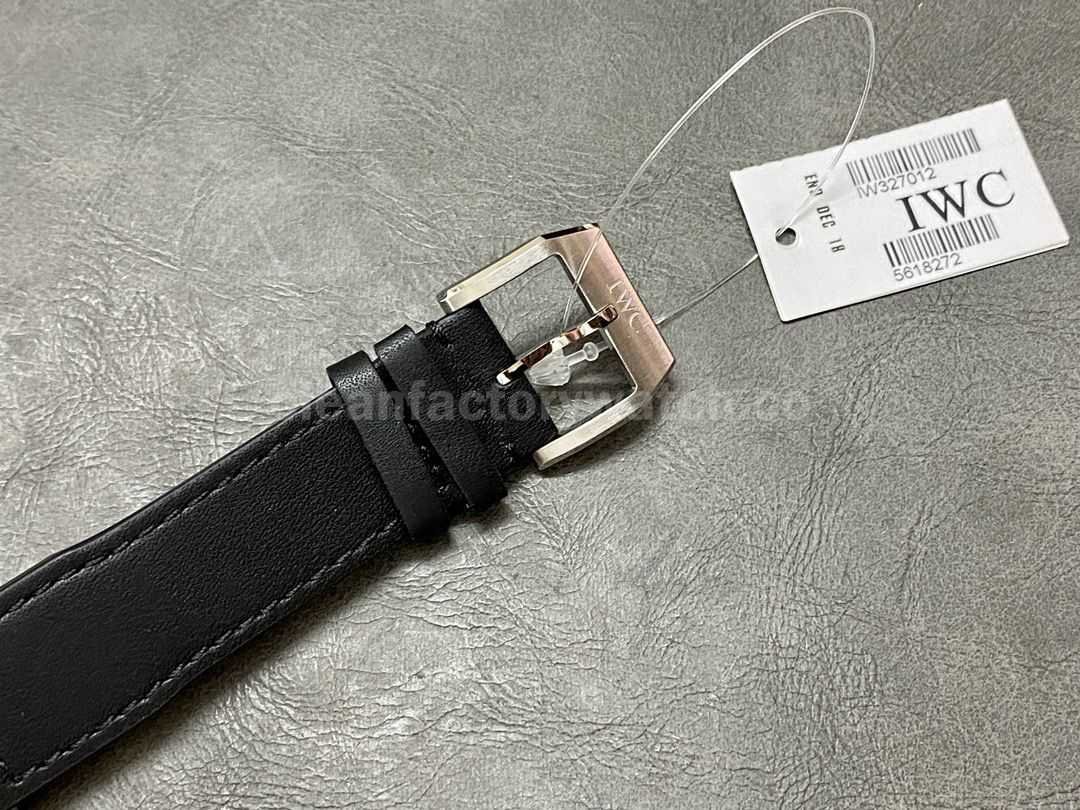 V7 Factory IWC Pilot Mark XVIII IW327012 40mm Steel Leather Strap Arabic Numerals White Dial (7)