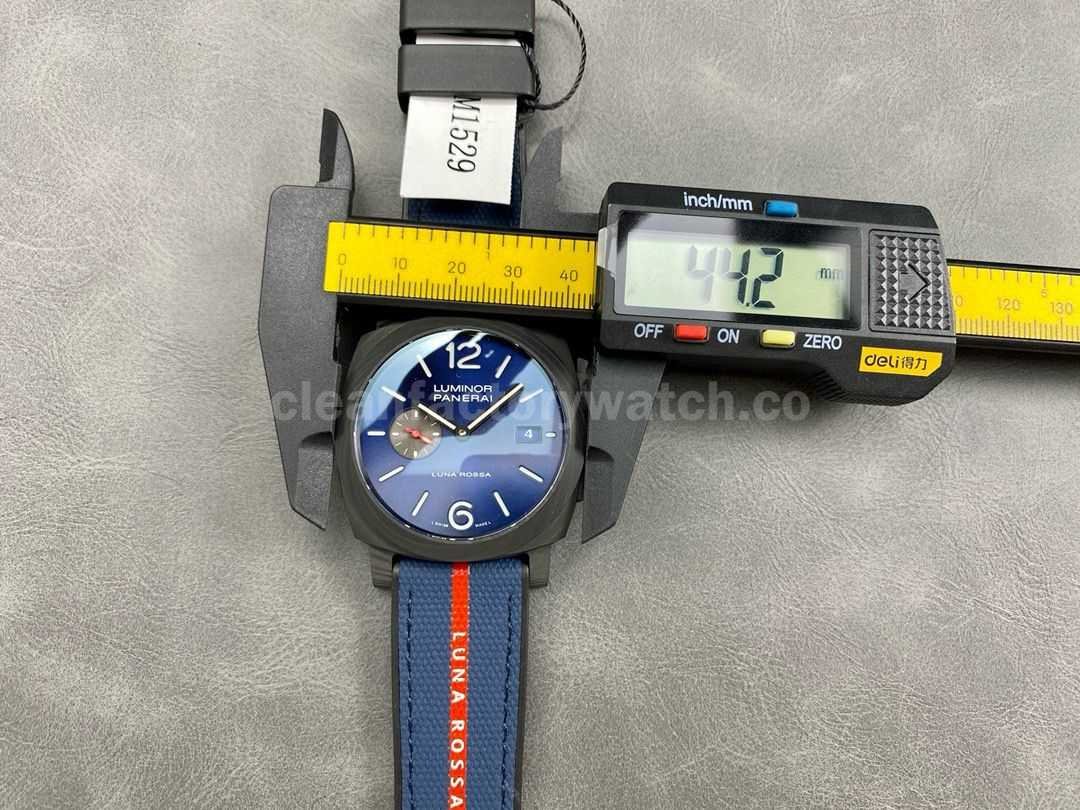 VS Factory Panerai Luminor Luna Rossa PAM01529 44mm Carbon Fiber Rubber Strap Blue Dial (5)