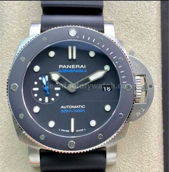 VS Factory Panerai Submersible Pam 00683  42mm Steel Black Rubber Strap Black Dial