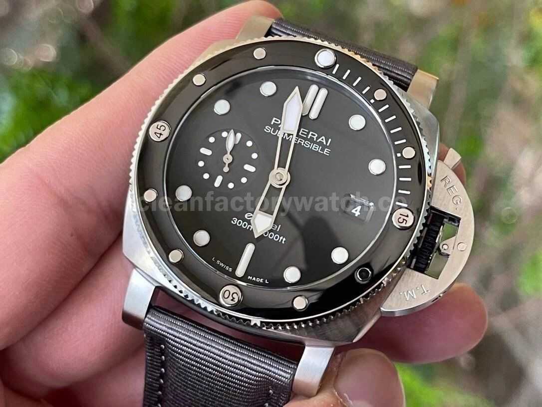 VS Factory Panerai Submersible Quarantaquattro PAM 01288 44mm Steel Canvas Strap Grey Dial (2)