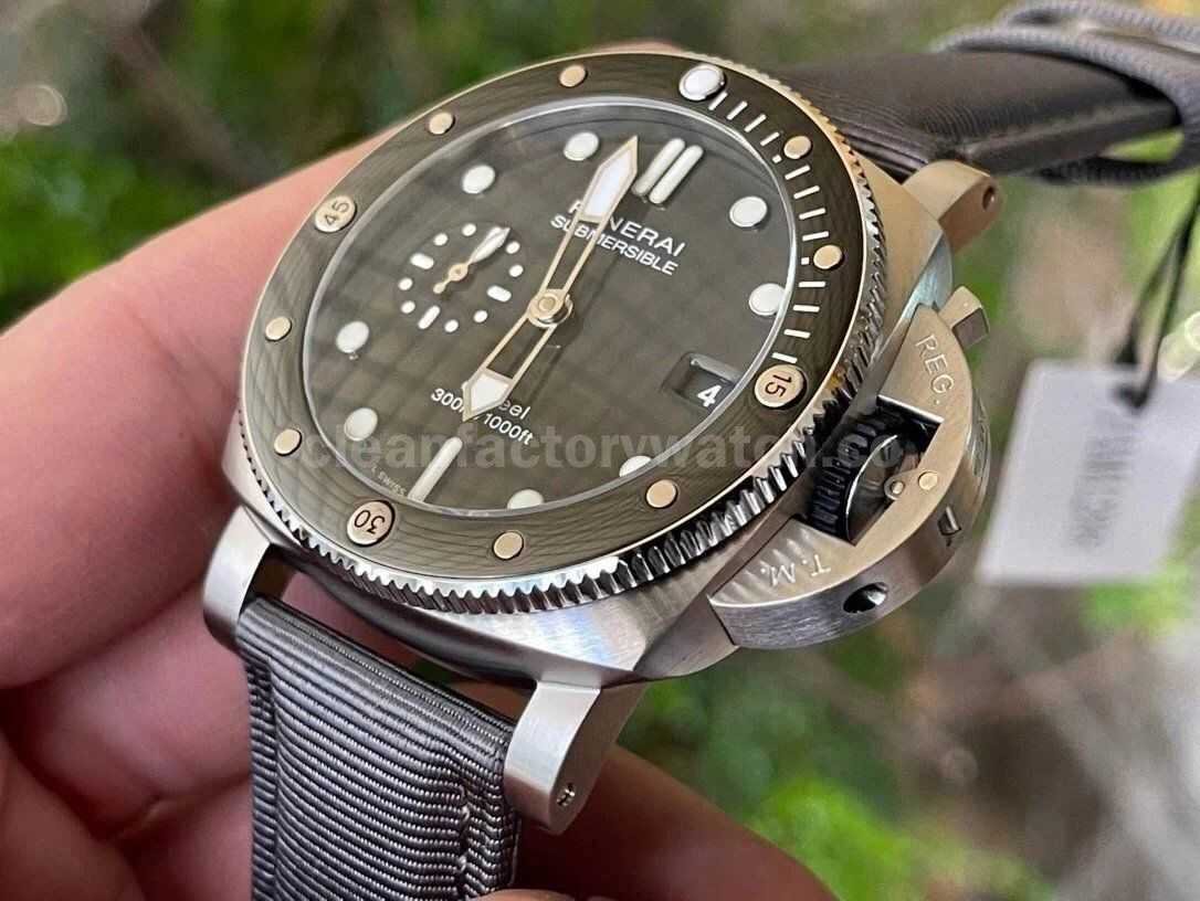 VS Factory Panerai Submersible Quarantaquattro PAM 01288 44mm Steel Canvas Strap Grey Dial (7)
