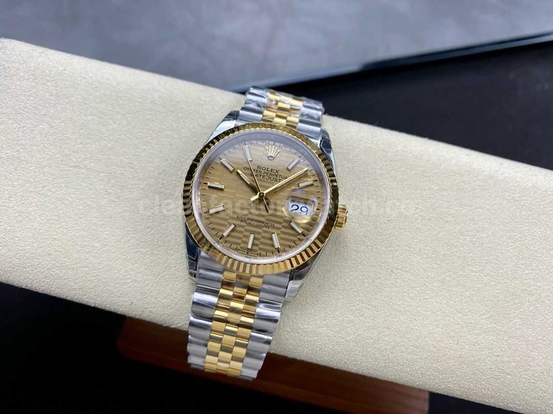 VS Factory Rolex Datejust 126233 0039 36mm Half Yellow Gold Fluted Motif Champagne Dial Jubilee (5)