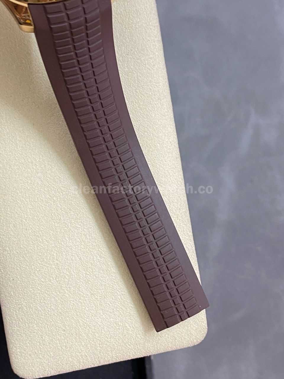 ZF Factory Patek Philippe Aquanaut 5167R 001 40mm Rose Gold Brown Rubber Strap Arabic Numerals B (1)