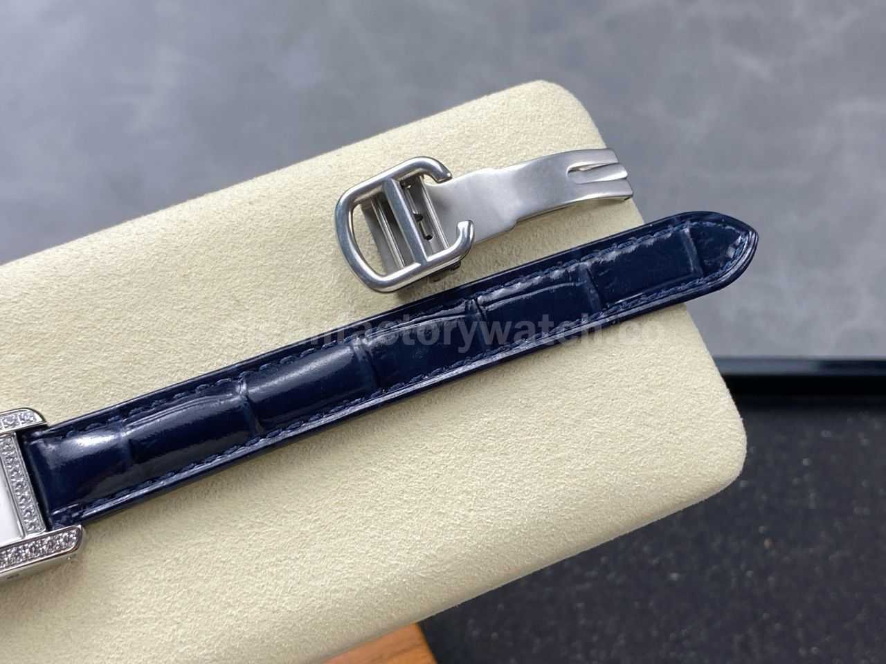 8848 Factory Cartier Tank Américaine 19mm W2601956 Crocodile Leather Roman Numerals Silver Dial (7)