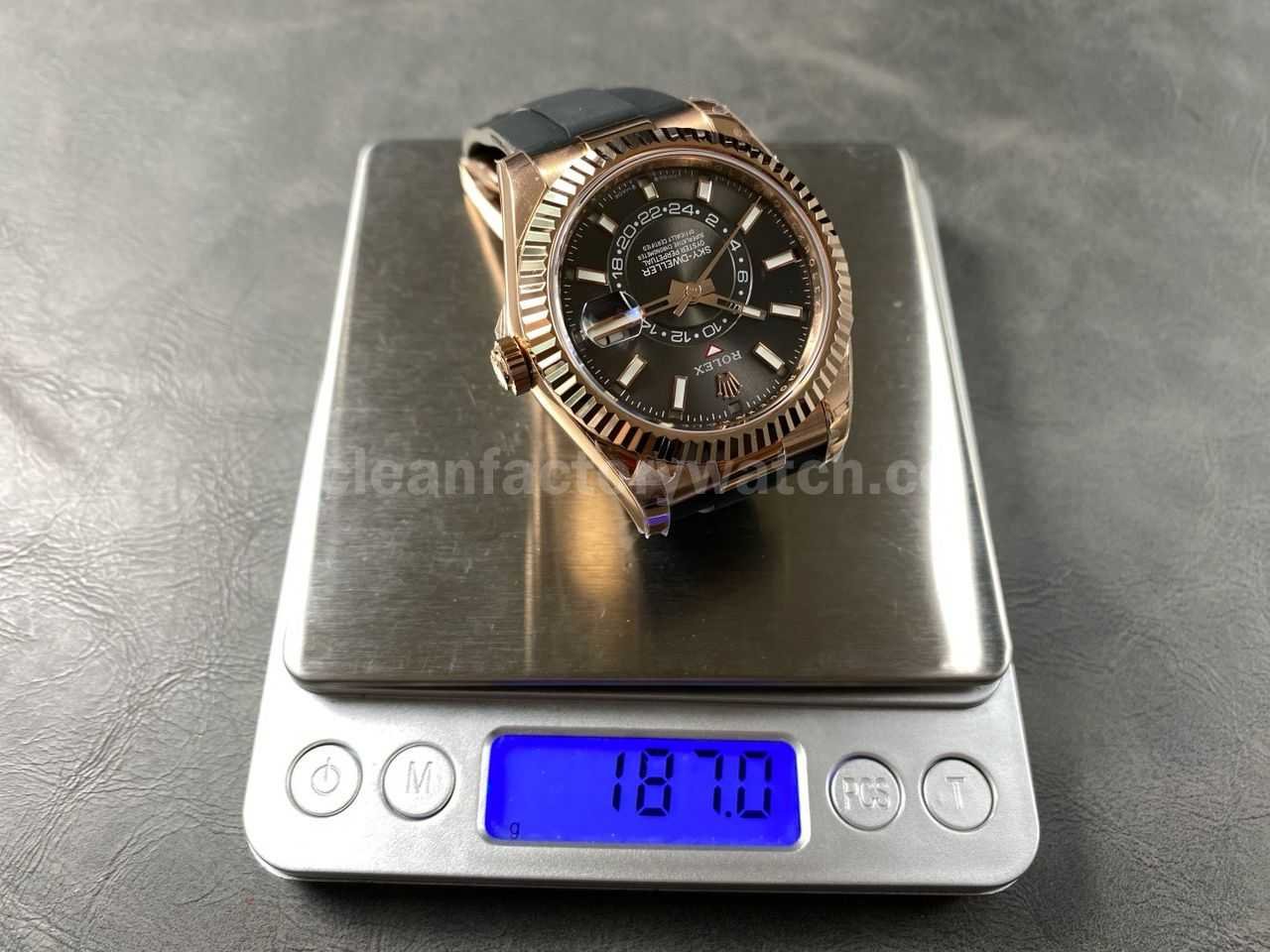 ZF Factory CounterWeight Rolex Sky Dweller 336235 0004 42mm Rose Gold Rubber Strap Grey Dial (6)