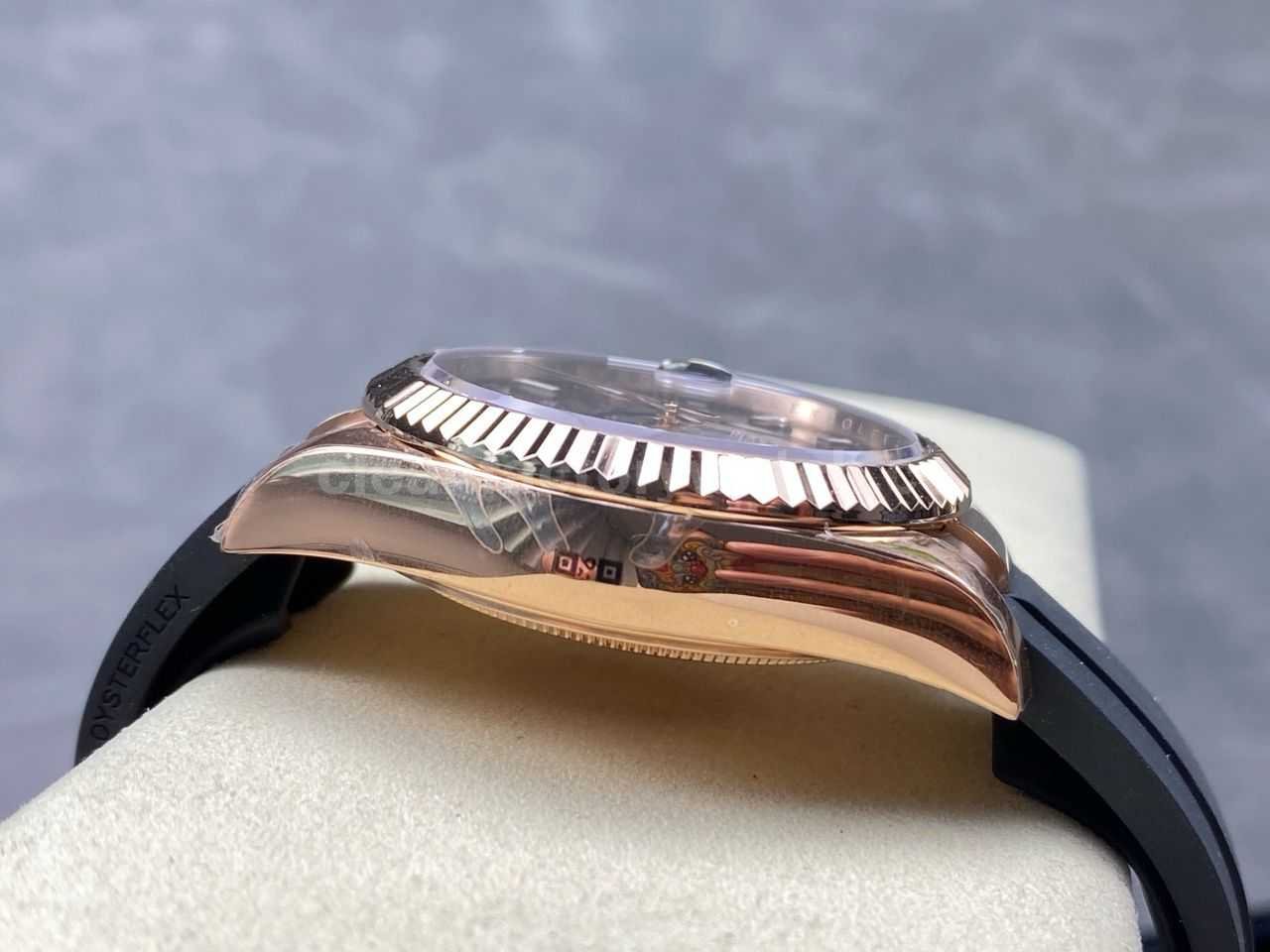 ZF Factory CounterWeight Rolex Sky Dweller 336235 0004 42mm Rose Gold Rubber Strap Grey Dial (9)