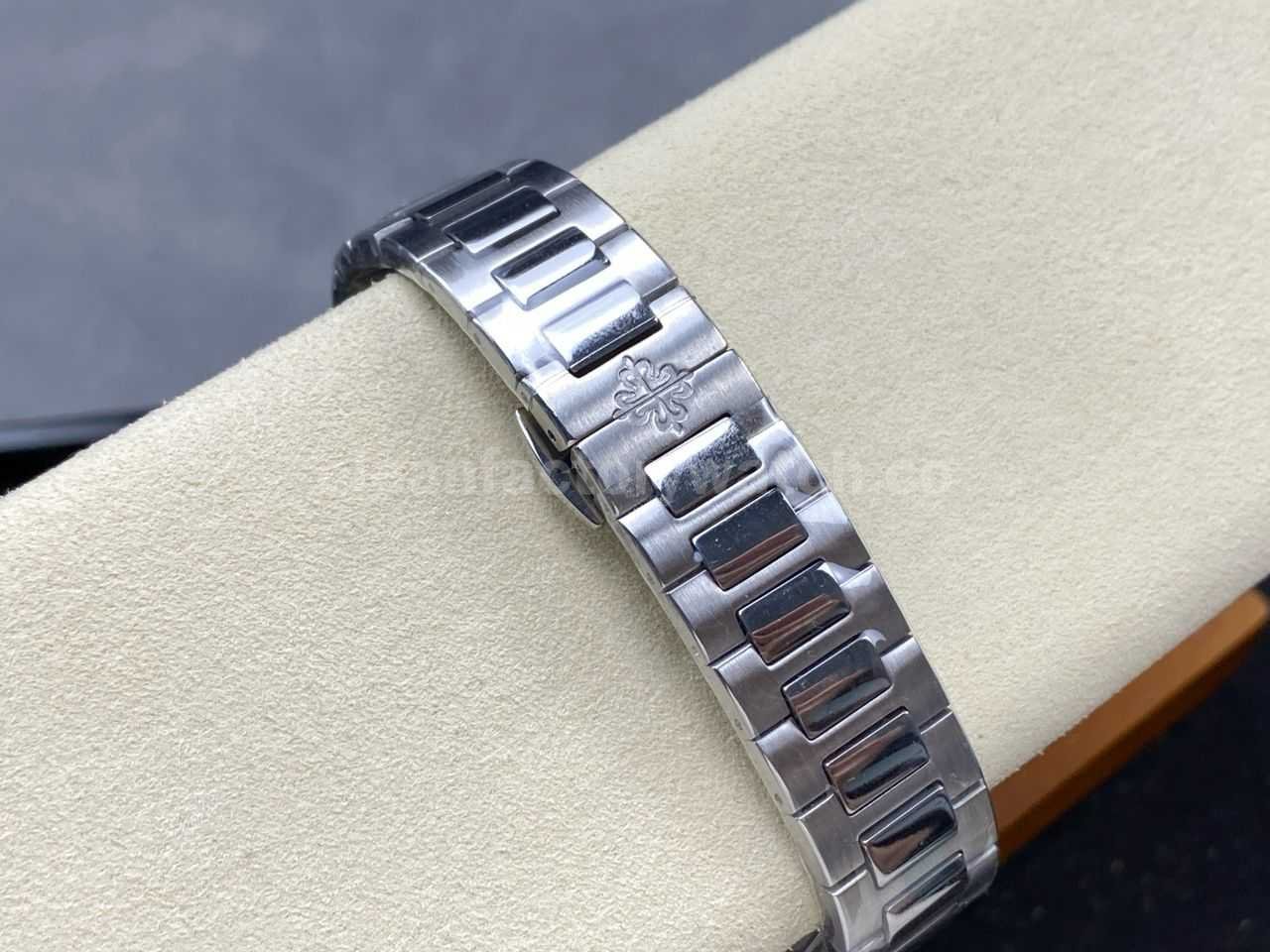 TW Factory Patek Philippe Nautilus 7118 1A 001 Blue Dial (2)