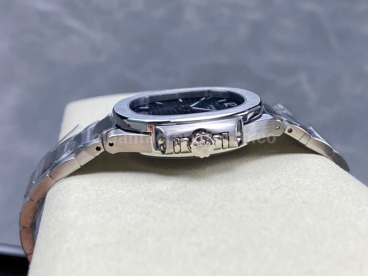 TW Factory Patek Philippe Nautilus 7118 1A 001 Blue Dial (8)