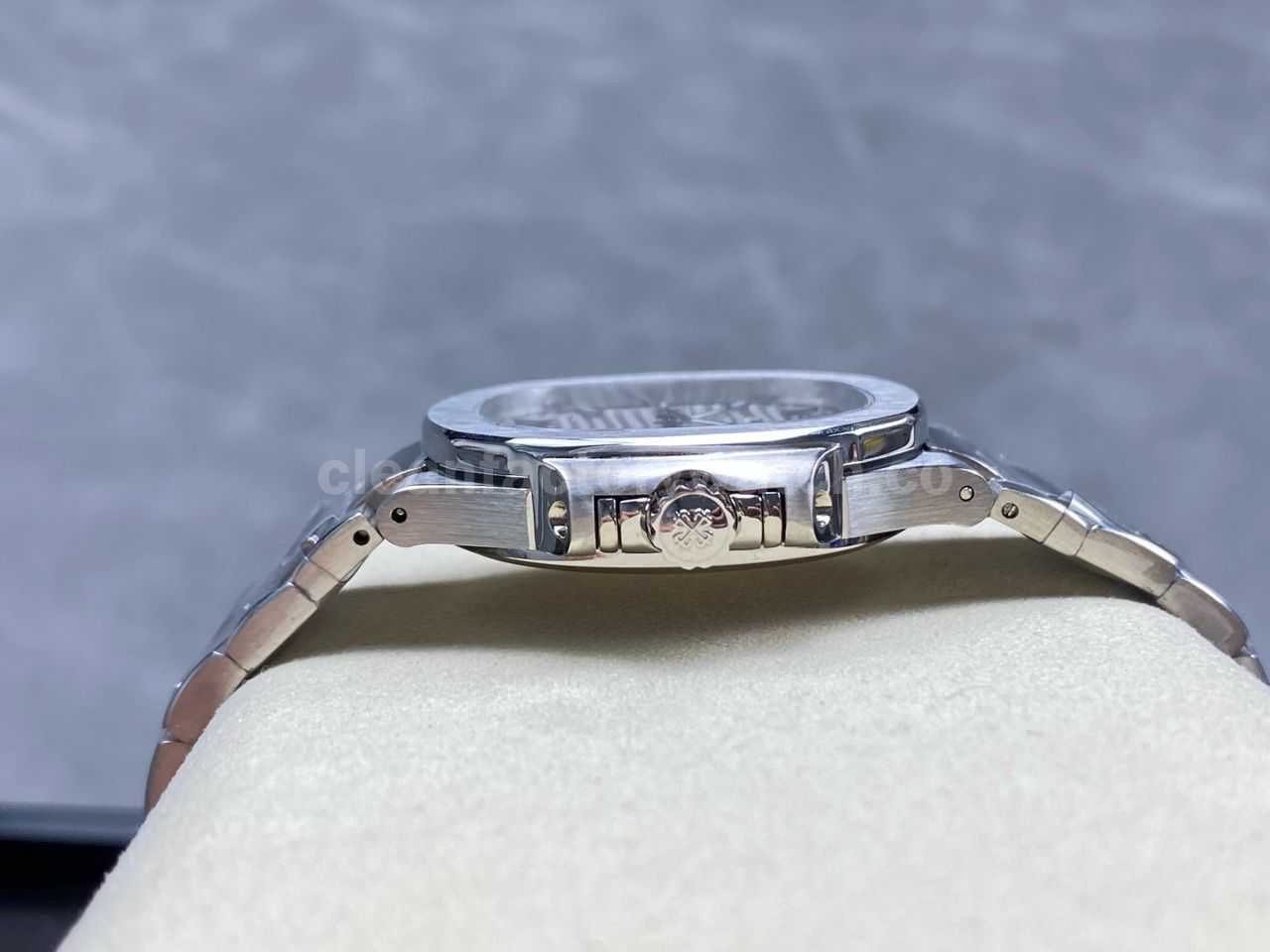 TW Factory Patek Philippe Nautilus 71181A 010 White Dial (2)