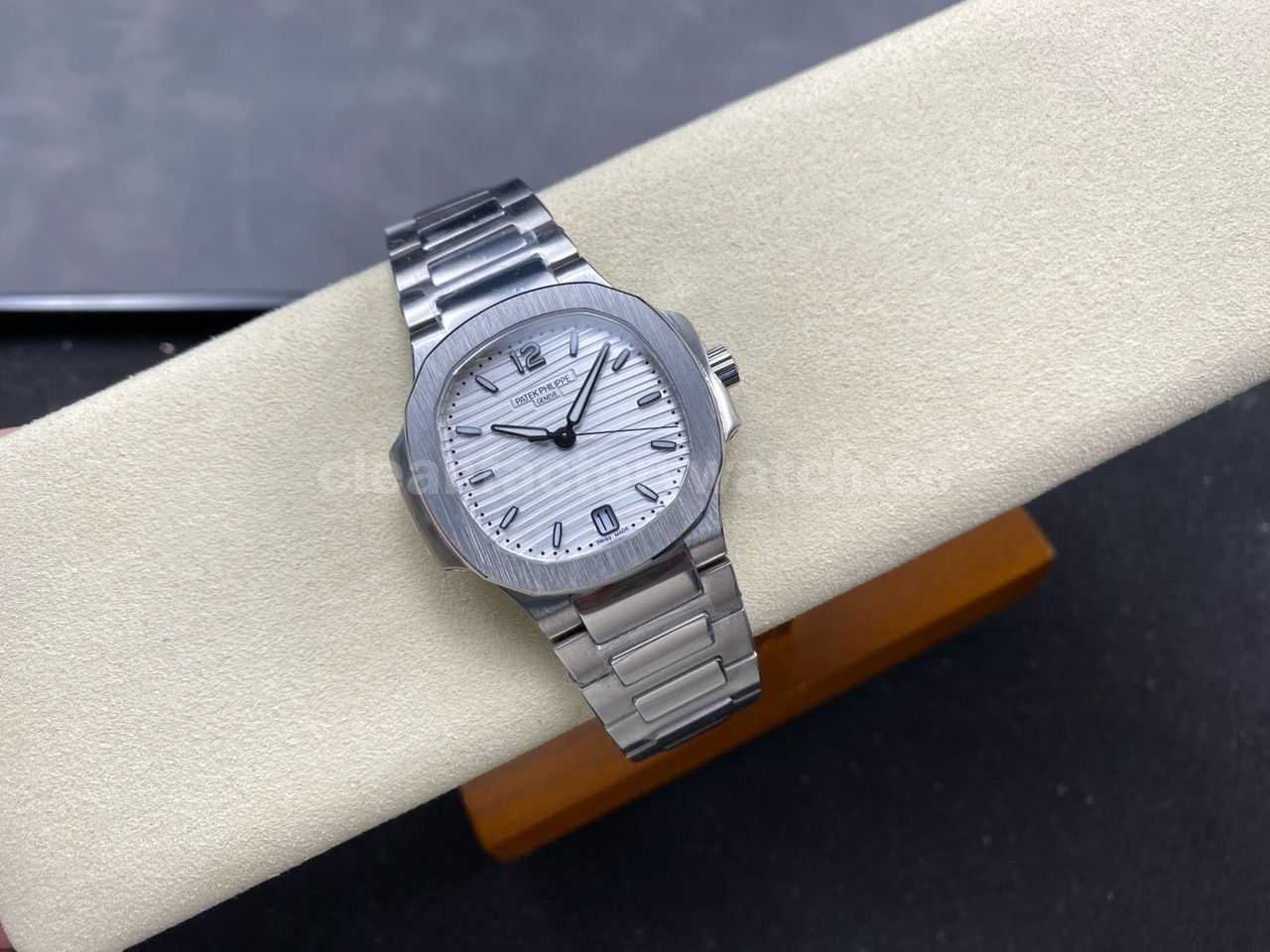 TW Factory Patek Philippe Nautilus 71181A 010 White Dial (9)