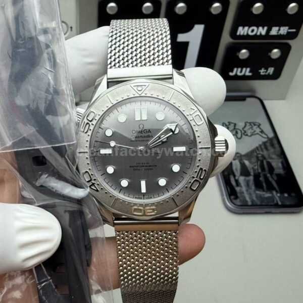 VS Factory Omega Seamaster Diver 300M 210.30.42.20.06.002 42mm Brushed Grey Dial