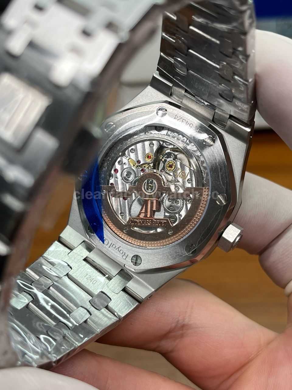 High quality replica watch comparison for buyers