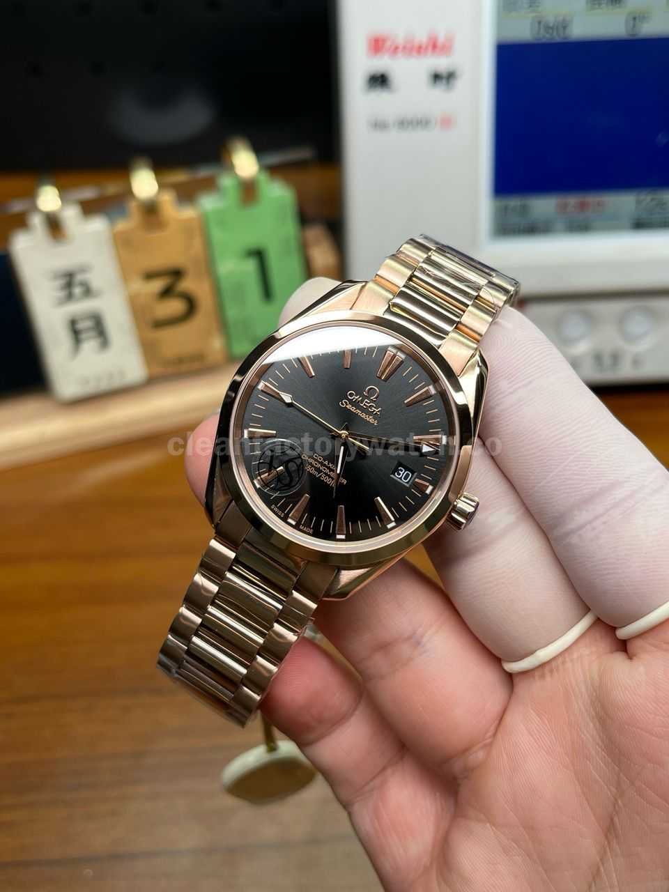 Omega Seamaster Replica Watch