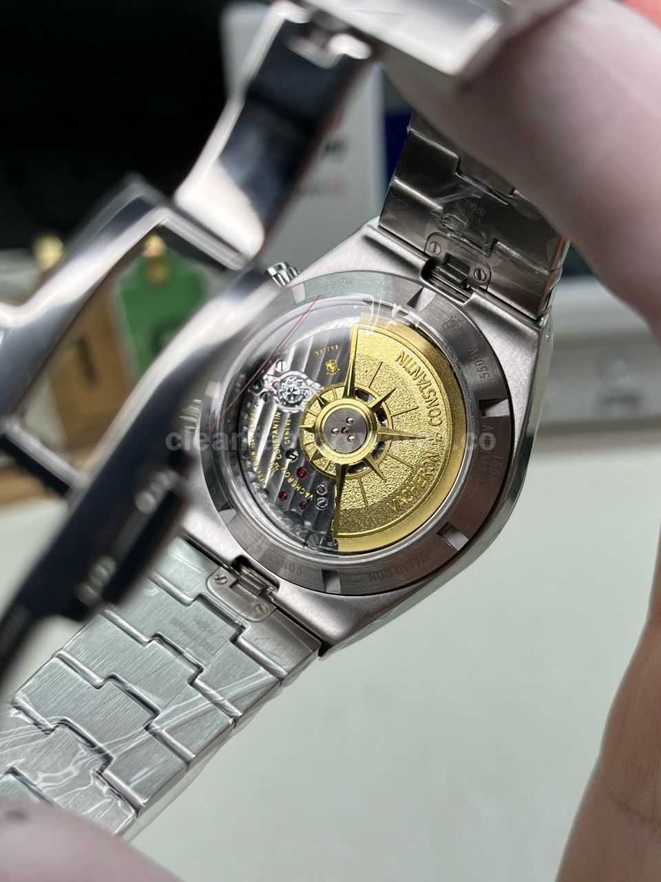 TWA Factory VC replica watch comparison guide