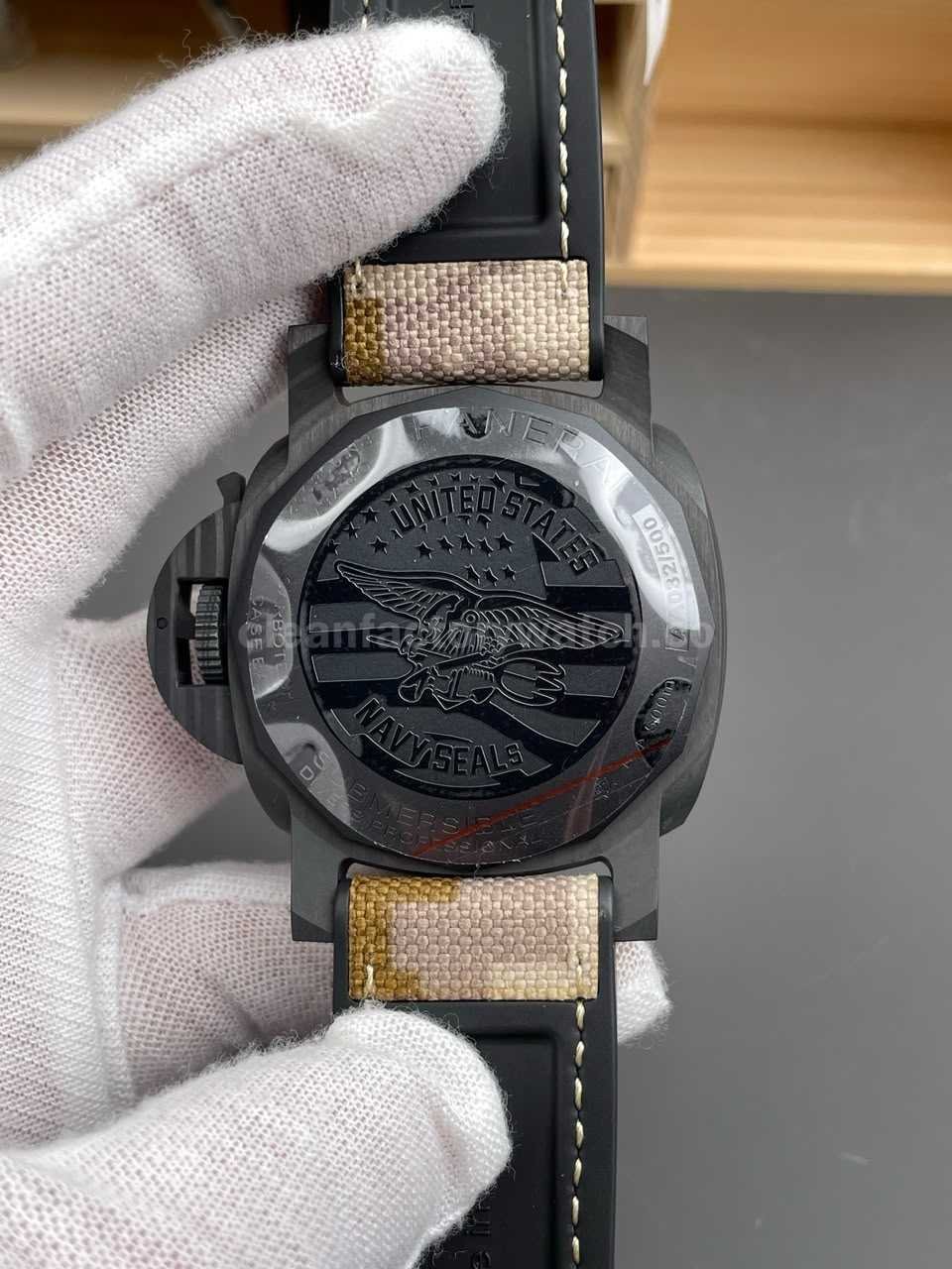 HW Factory Panerai Submersible replica comparison