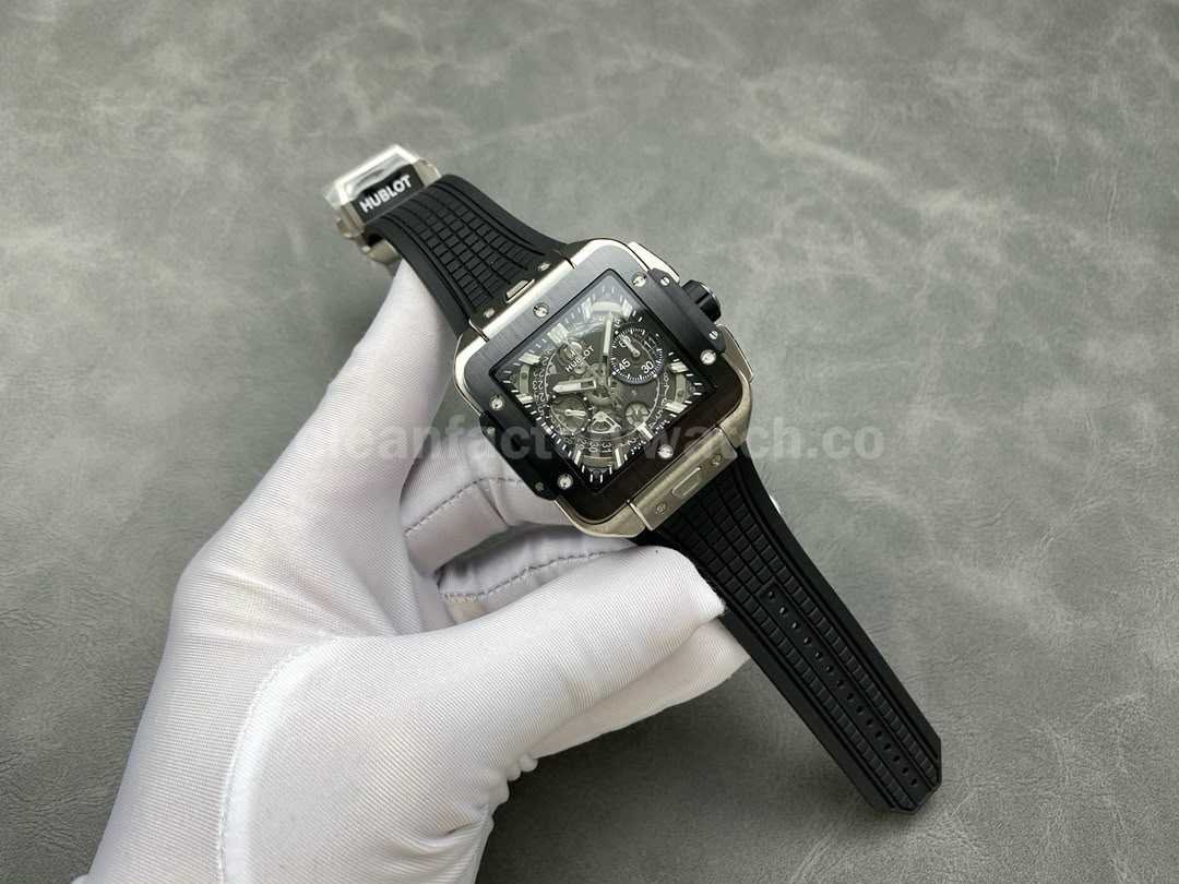 Hublot Square Bang replica bezel screws and rubber strap details