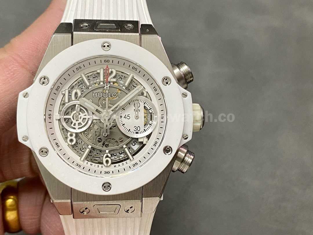 HB Factory Hublot Big Bang Unico 45mm White White Rubber Strap Ceramic Bezel White Skeletonized Dial (3) HB Factory Hublot Big Bang Unico 45mm white replica with titanium case